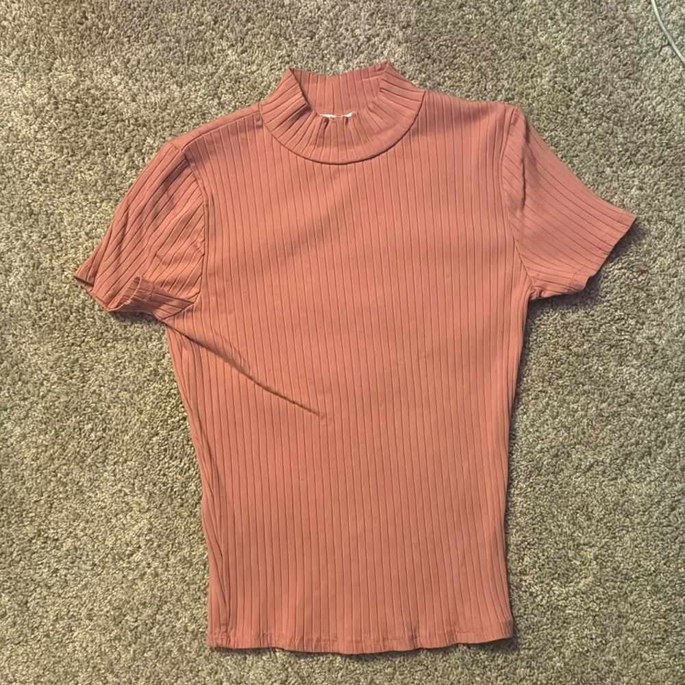 Short sleeve top